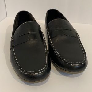 Born men’s shoe size 9.5